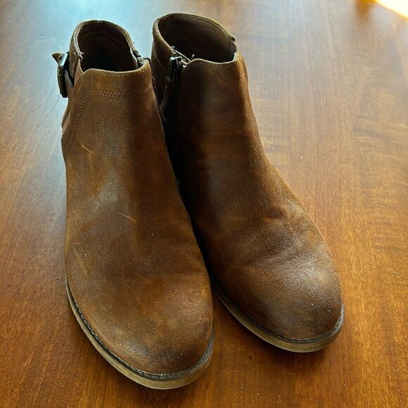 Like New Franco Sarto Kennedy Ankle Boots - Size 7 - Picture 1 of 8